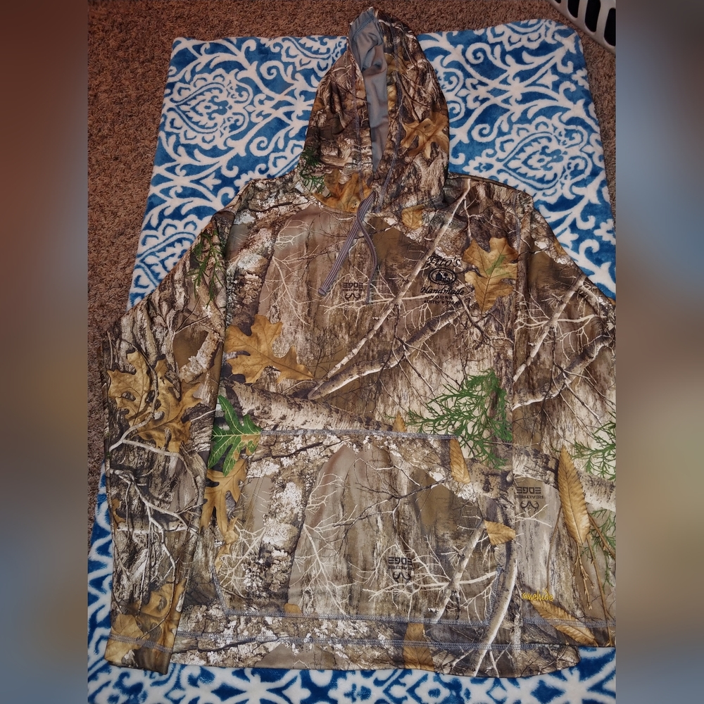 Gamehide RealTree EDGE hoodie. Size Large. Camo.